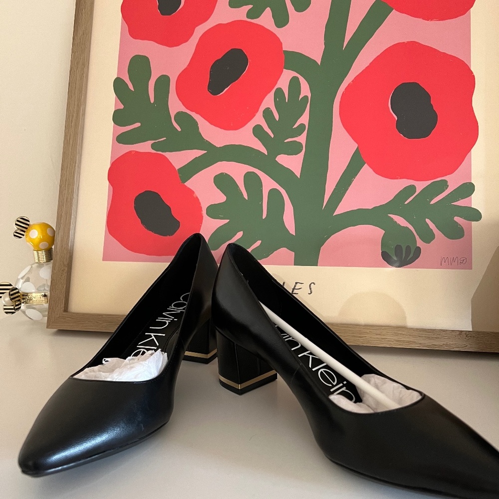 Calvin Klein Nita Block Heel Pump 6.5 in black